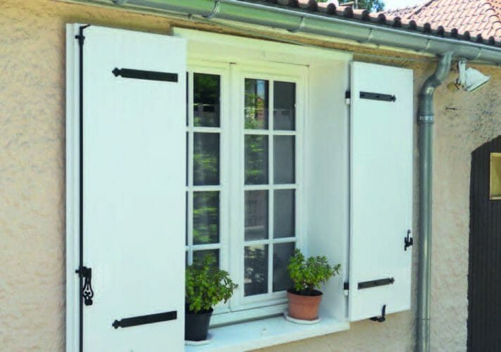 Volets battants en bois